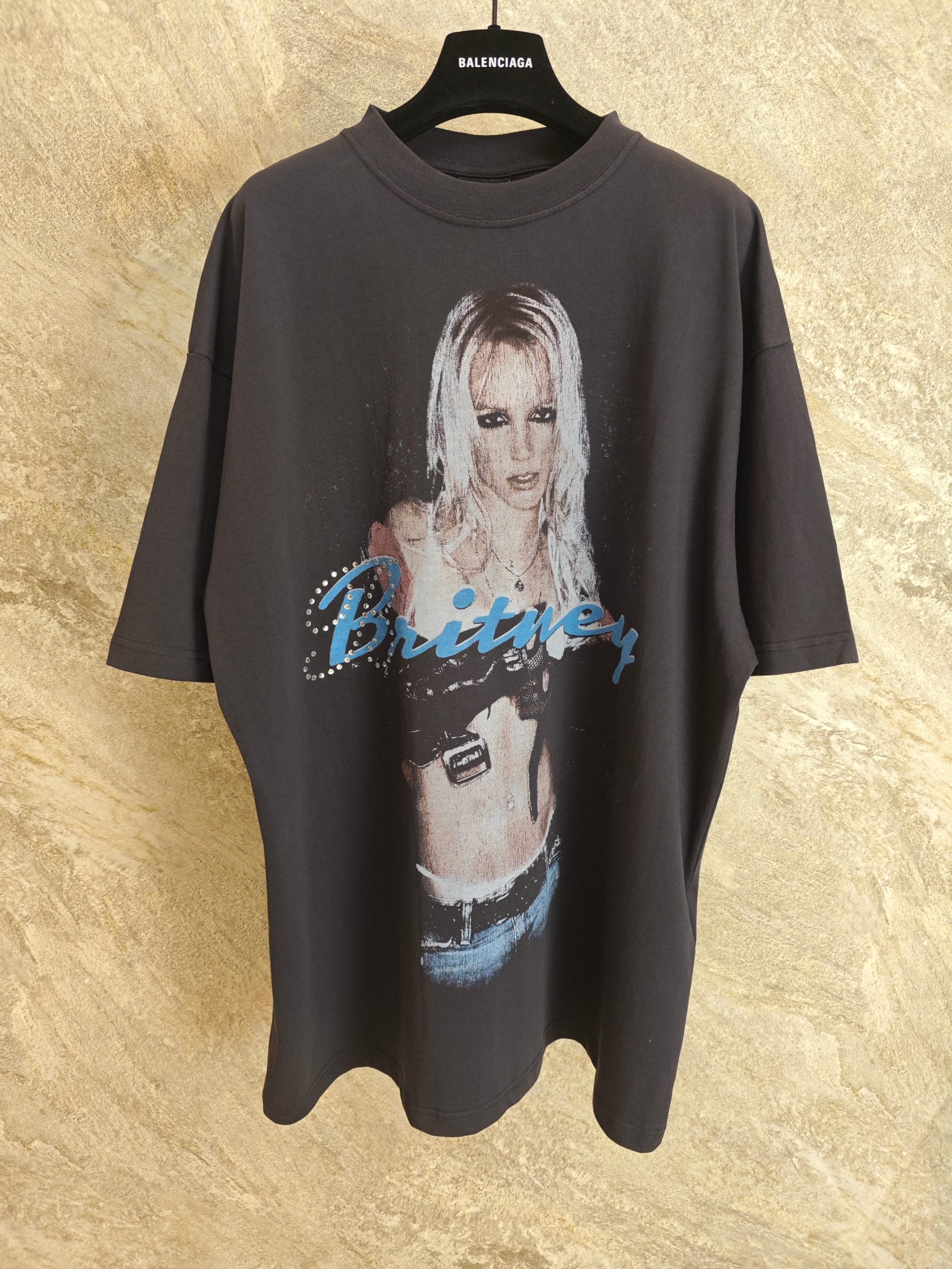 발렌시아가 자수 프린트 오버핏 반팔 티셔츠 708 Balenciaga T Shirt