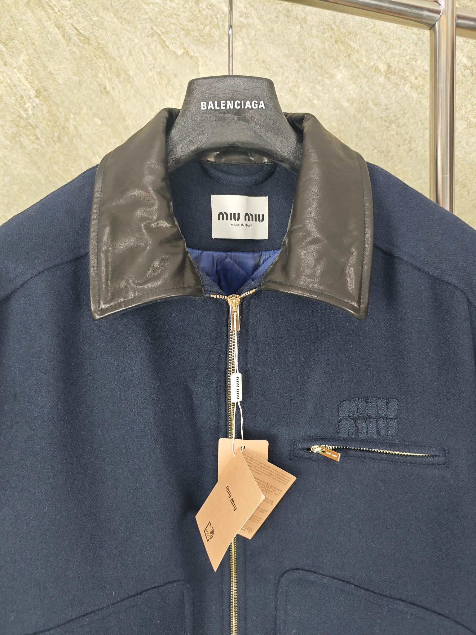 미우미우 자수 패치워크 울 코튼 패딩 자켓 상세 이미지 3