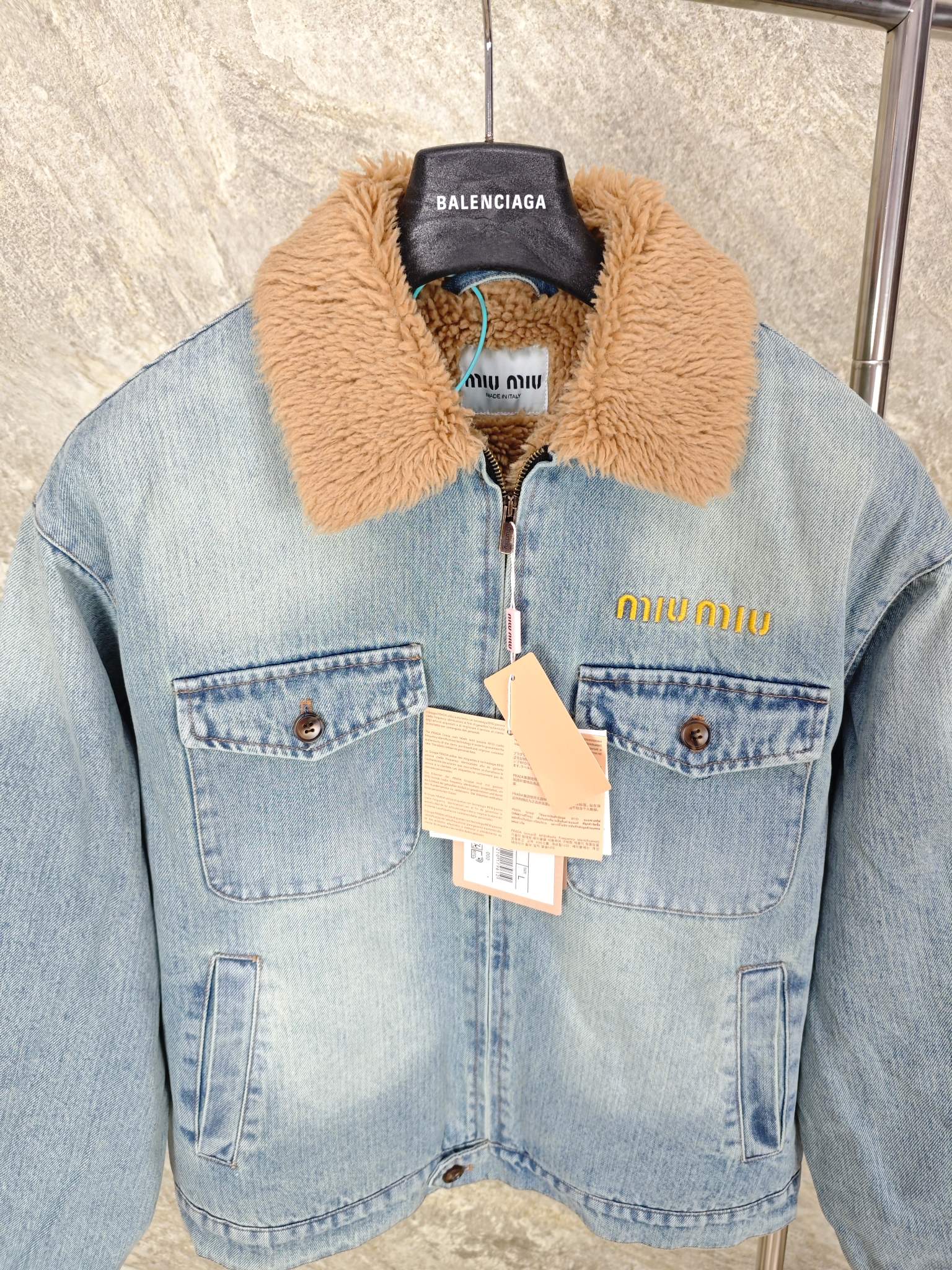 미우미우 워시드 데님 코튼 자켓 25FW 상세 이미지 3