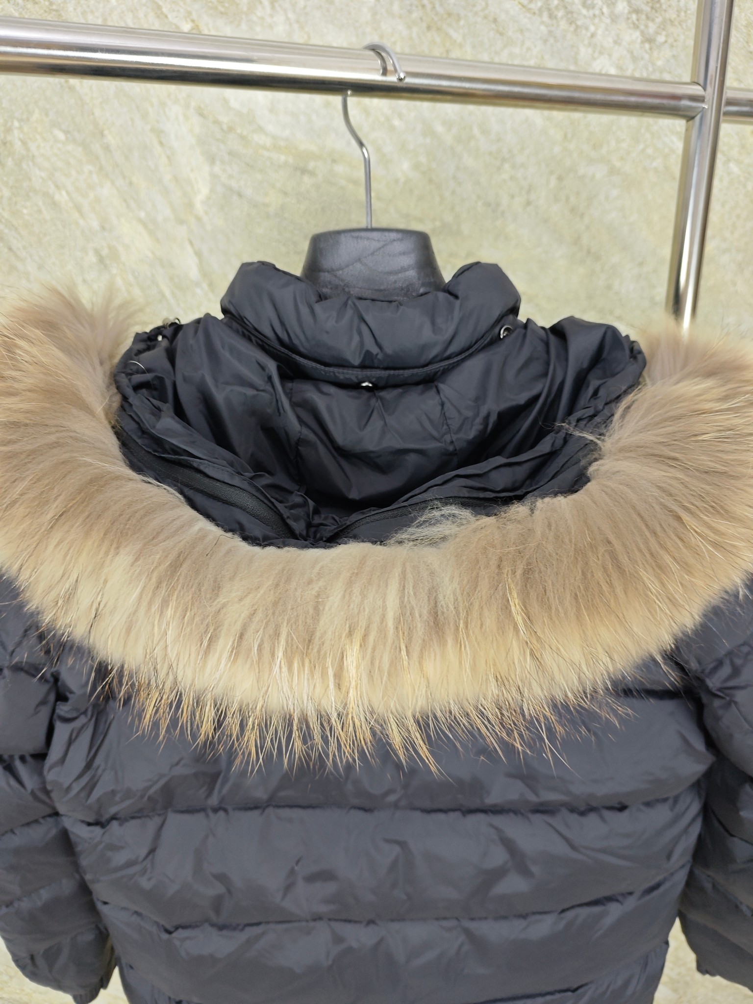 몽클레르 마얀 퍼 카라 남성 패딩 점퍼 상세 이미지 5