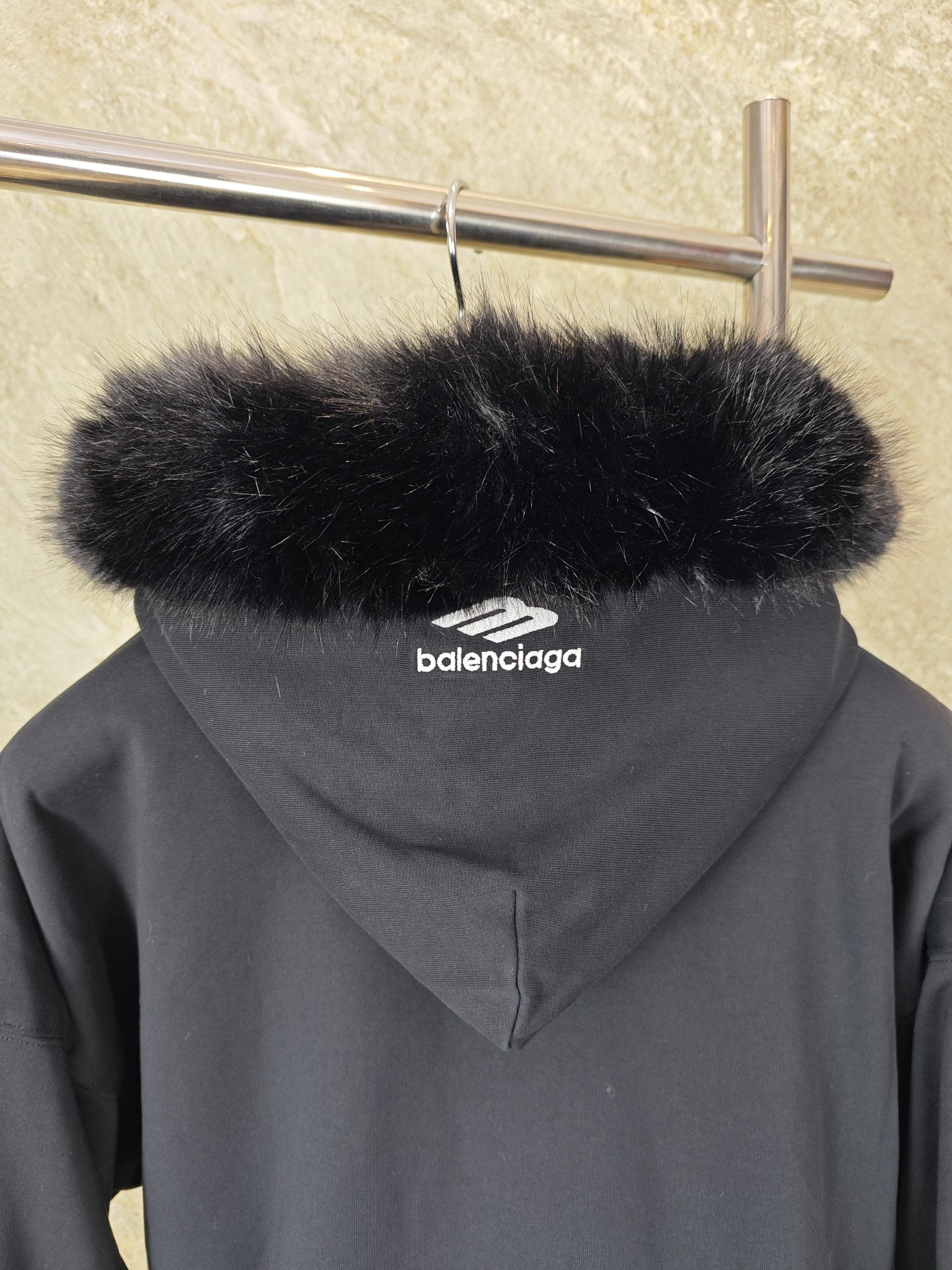 발렌시아가 밍크 퍼 메시 남성 자켓 25FW 상세 이미지 4