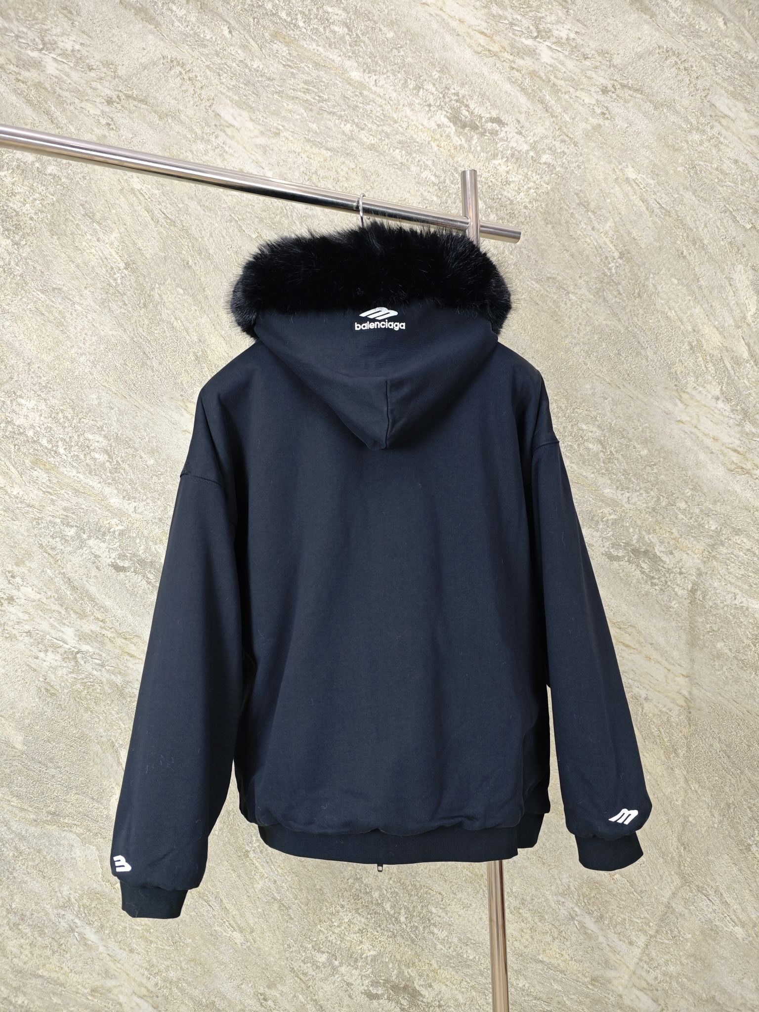 발렌시아가 밍크 퍼 메시 남성 자켓 25FW 상세 이미지 2