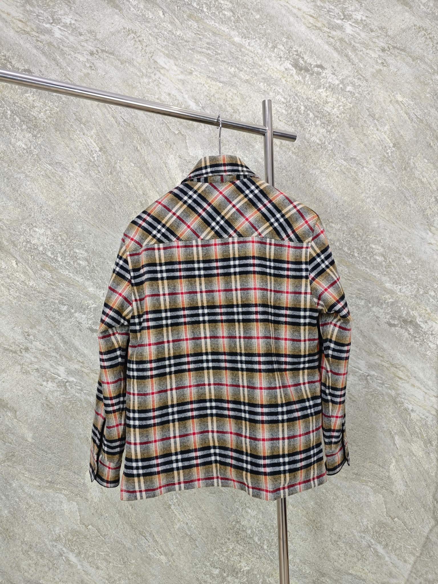 버버리 체크 패턴 울 배지 코튼 자켓 25FW 상세 이미지 2