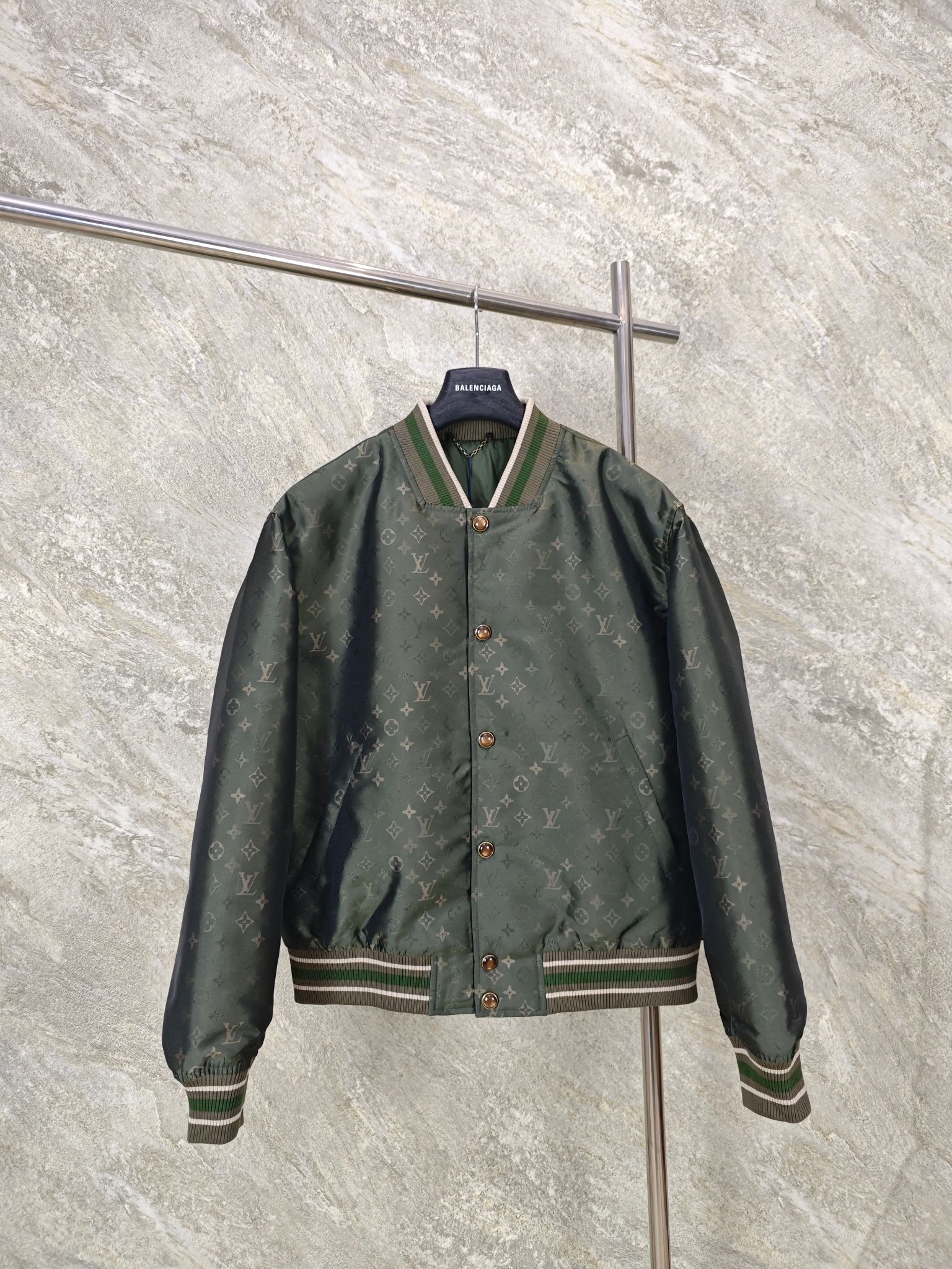 _dIe9s6uz2l1sGiB8LjnCJn0UEktIprlhL5R2Etw