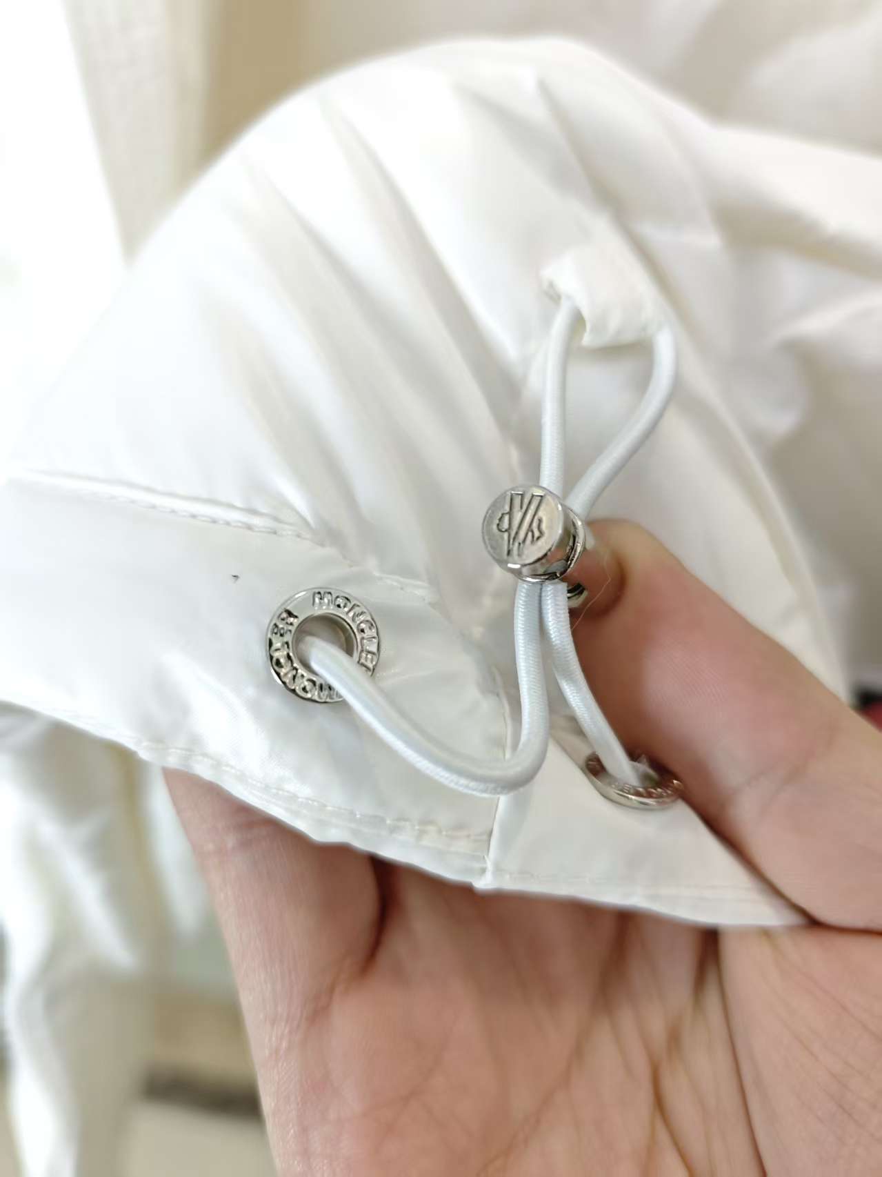몽클레르 마야 남성 나일론 패딩 점퍼 상세 이미지 8