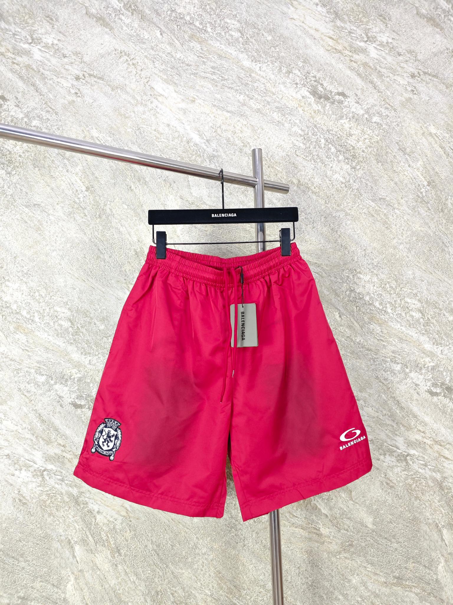 NO:824494,Top quality BLCG 26ss Manchester United embroidered shorts SIZE S M L XL, Balenciaga-clothing, balenciaga, shorts,19860909顶级品质 BLCG 26ss 曼联刺绣短裤 SIZE S M L XL,巴黎世家-服装,balenciaga,shorts,,Women's clothing