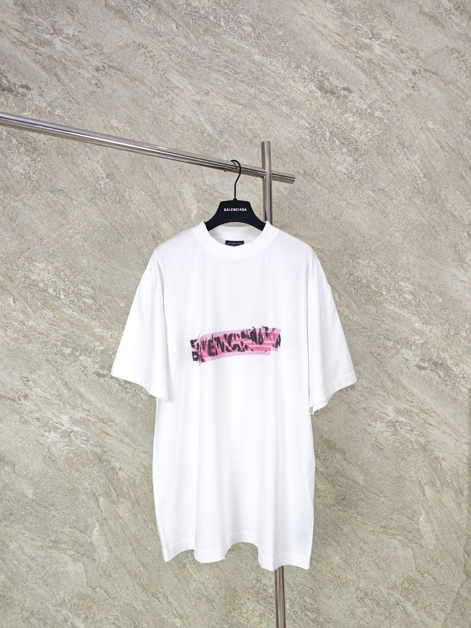 NO:824288,Top quality BLCG 26ss pink printed tape short sleeve SIZE XS S M L, Balenciaga-clothing, balenciaga, T-shirt,19860909顶级品质 BLCG 26ss 粉印胶带短袖 SIZE XS S M L,巴黎世家-服装,balenciaga,T-shirt,,Women's clothing