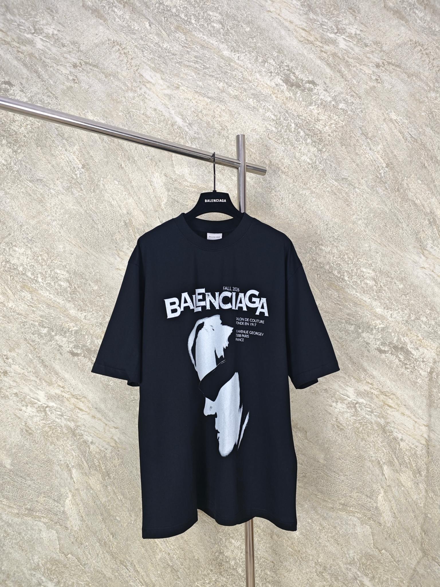 NO:824235,Top quality BLCG 26ss light and shadow portrait printed short-sleeved SIZE XS S M L, Balenciaga-clothing, balenciaga, T-shirt,19860909顶级品质 BLCG 26ss 光影人像印花短袖 SIZE XS S M L,巴黎世家-服装,balenciaga,T-shirt,,Women's clothing
