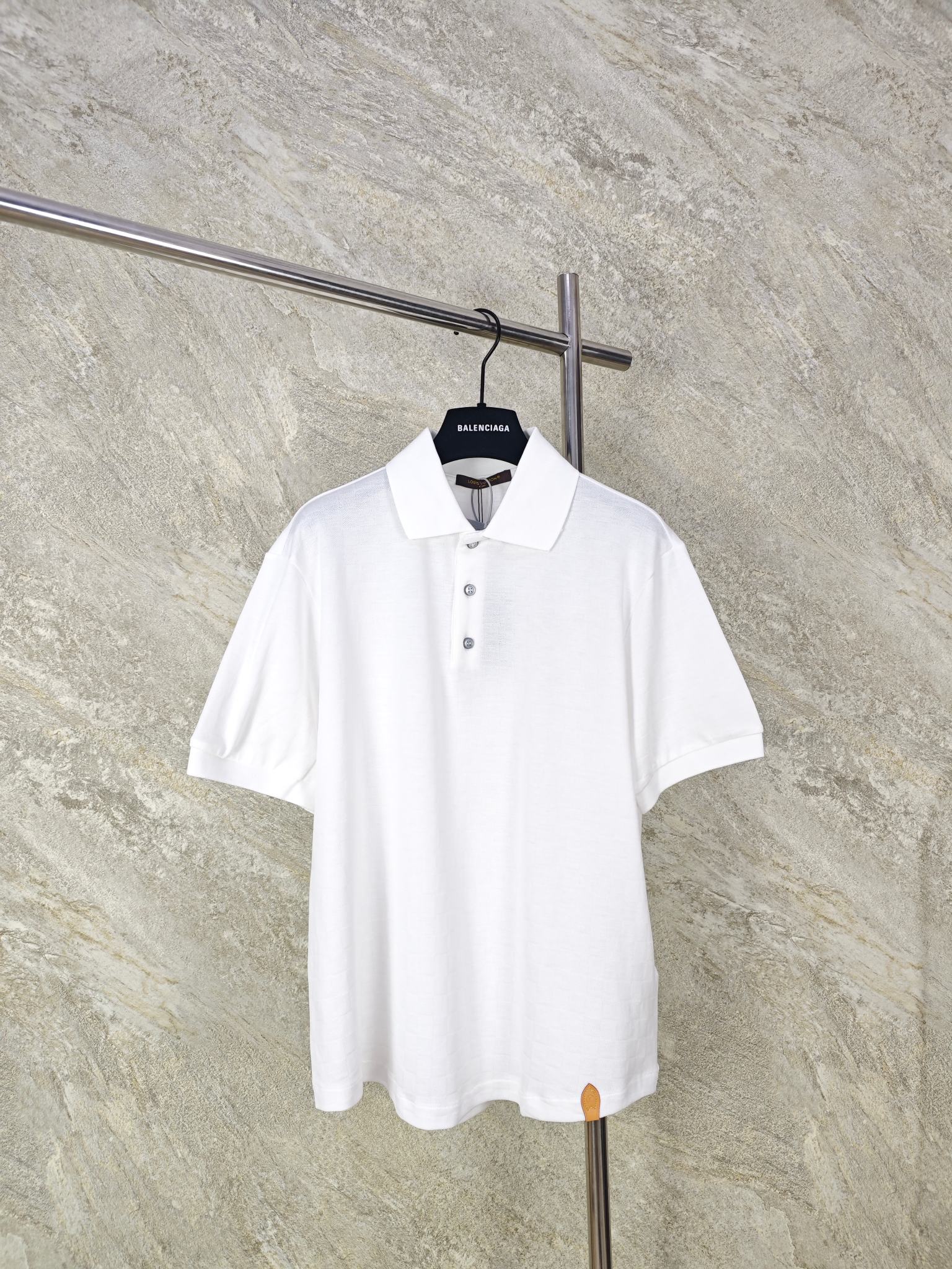 NO:830690,Top quality LV 26SS Damier silk cotton pique POLO shirt. Authentic 10400 purchased and developed. 21 double-strand jacquard checkerboard fabric, fitted version. Size S M L XL, Louis Vuitton-clothing, louis vuitton, louis vuitton,19860909顶级品质 LV 26SS Damier丝棉珠地POLO衫 正品10400购入开发 21支双股提花棋盘格面料,合身版型 尺码S M L XL,路易威登-服装,louis vuitton,louis vuitton,,Women's clothing