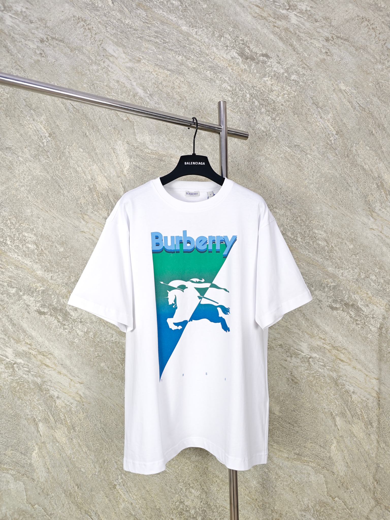 버버리 승마로고 남성 반팔 셔츠 139252