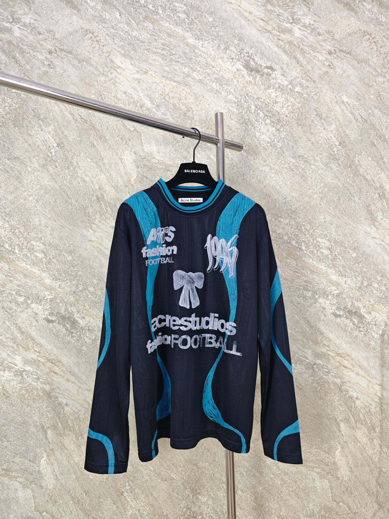 NO:891742,Top quality ACNE World Cup limited long T SIZE S M L, women's clothing,acne studios,19860909顶级品质 ACNE 世界杯限定长T SIZE S M L,女装,acne studios,,Women's clothing