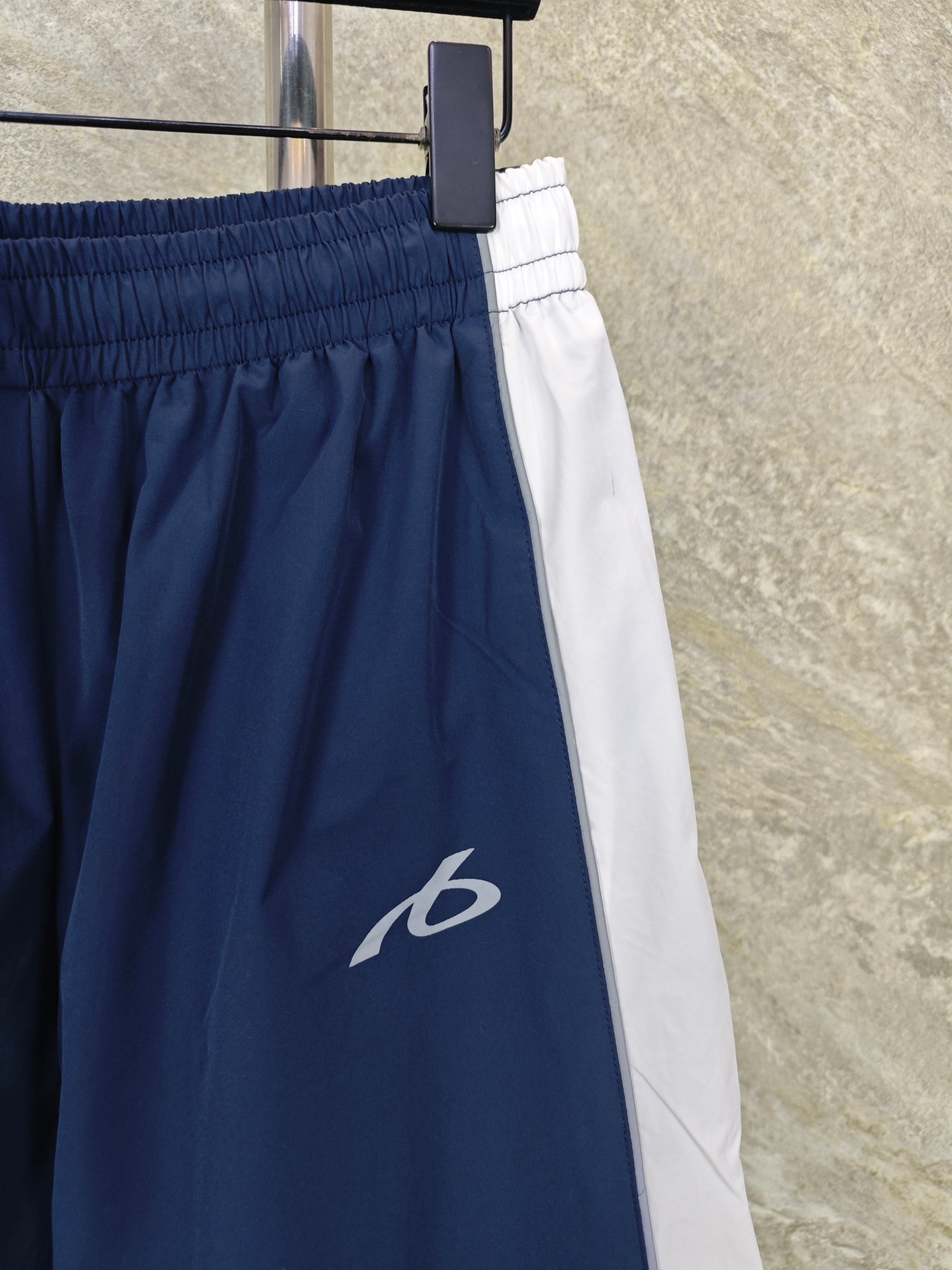 발렌시아가 26SS 남성 바지 157553 Balenciaga Pants 상세 이미지 5