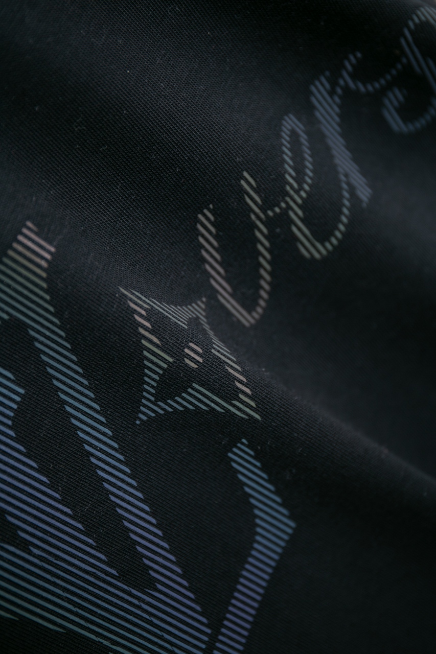 Louis Vuitton Vers T-Shirt - Monogram Cotton Tee - Casual Style 9 windows1742568973961 499133328 1928262435
