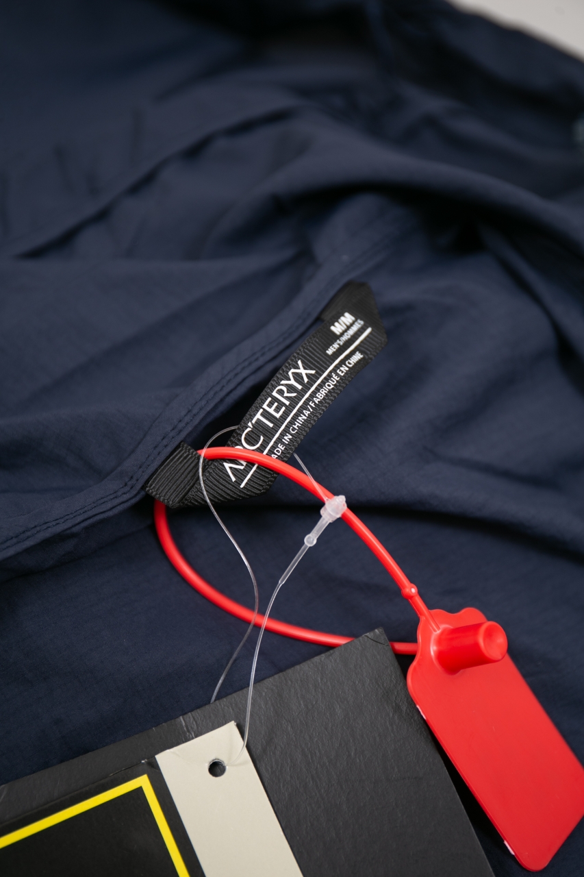 Arc'teryx Squamish Hoody - Lightweight, Windproof Jacket for Outdoor Adventures 10 windows1743249929240 1355740942188807028