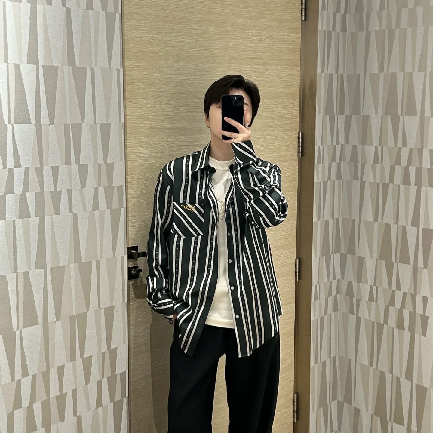 Louis Vuitton Striped Tie Jacquard Shirt - Modern Fit, Club Collar 5 windows1743519721913 1133334514 67091377