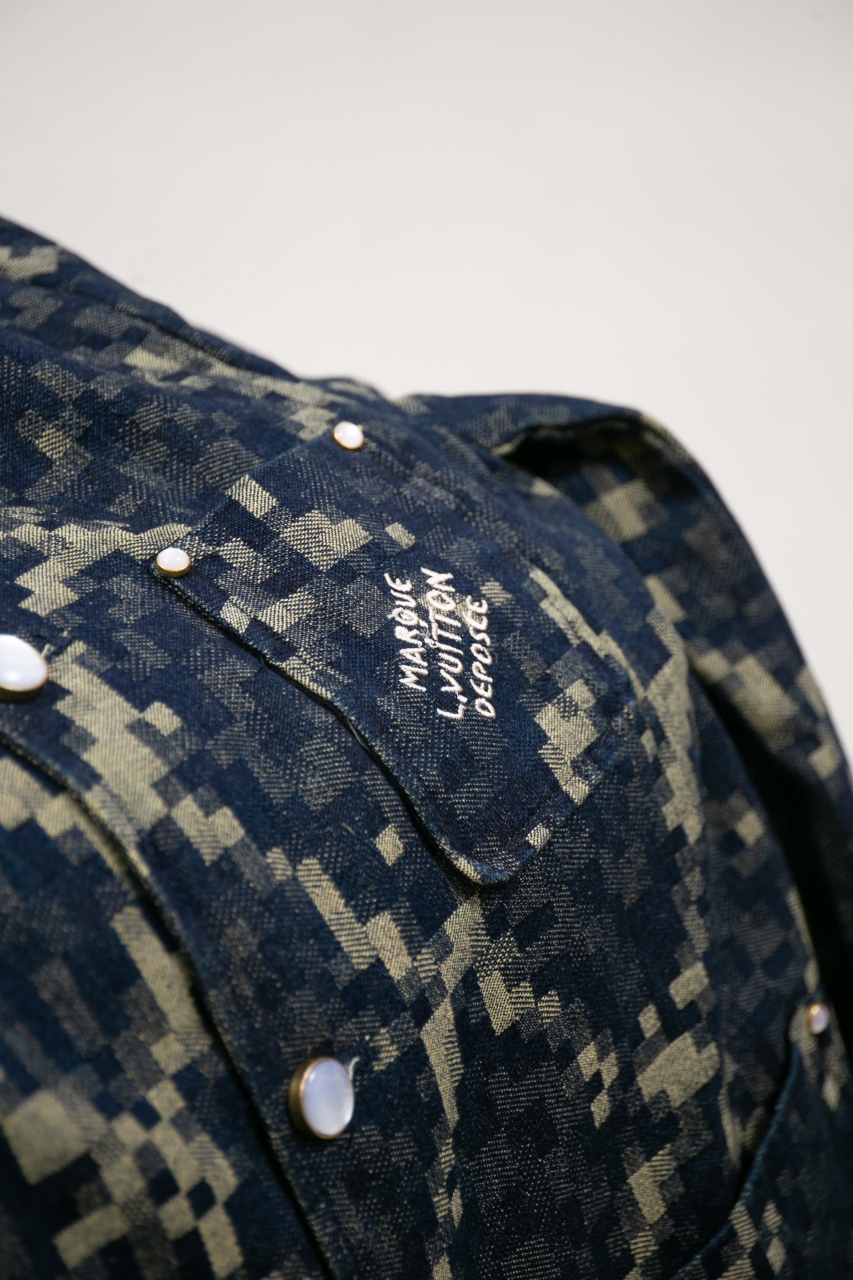 Louis Vuitton 2025 Snakoflage Denim Jacket - Contemporary Dandy Style 8 windows1743704050111 14669410281262212990