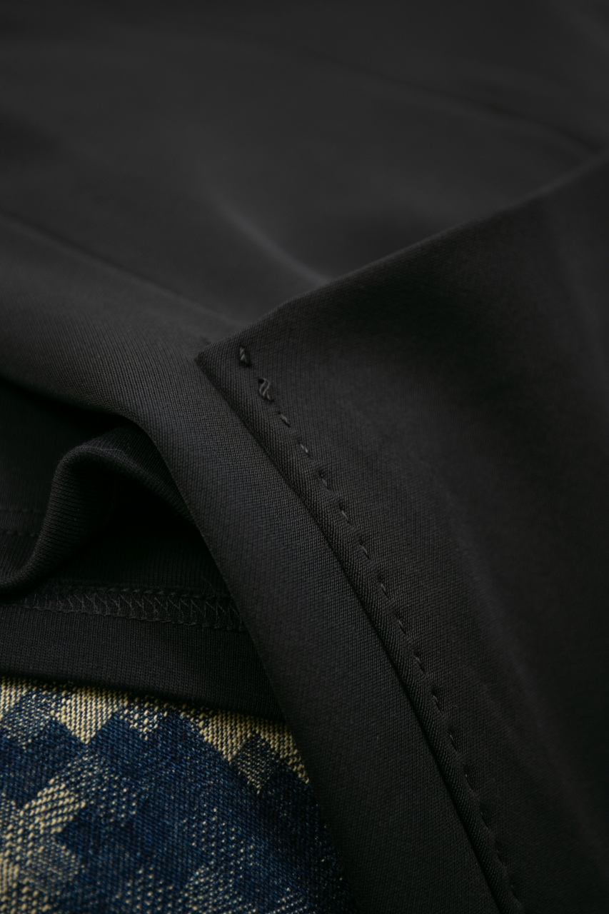 Louis Vuitton Tailored-Fit Wool Blend Knit Blazer - Sophisticated Style 5 windows1743704541828 166936871960142188
