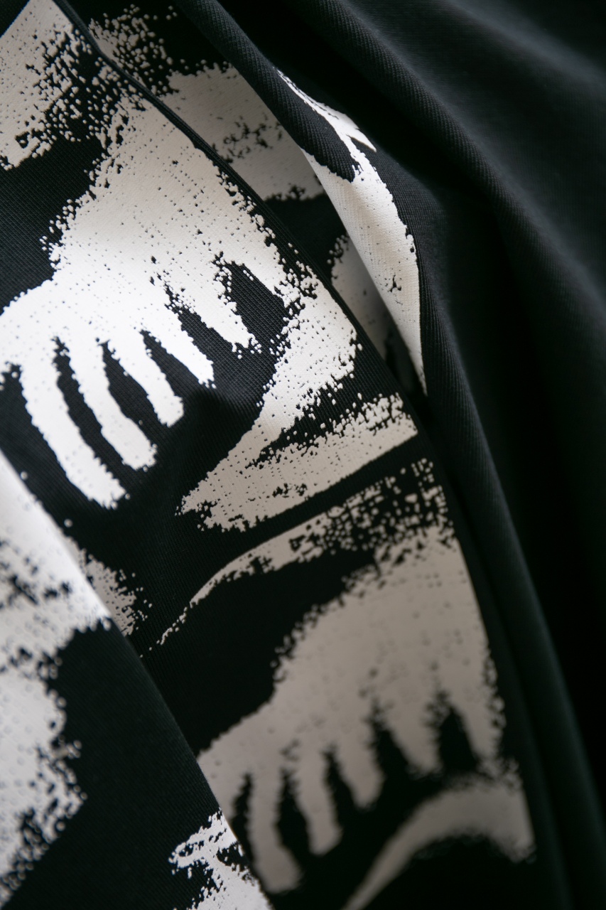 Arc'teryx Black Cotton Blend T-Shirt with Bird Logo - Breathable & Comfortable 9 windows1745629526930 687678508 1165531458