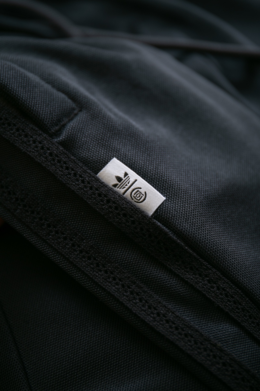 adidas Originals x CLOT FW24 Tracksuit Pants - Comfortable & Stylish 5 windows1746759124675 17345611481554573318