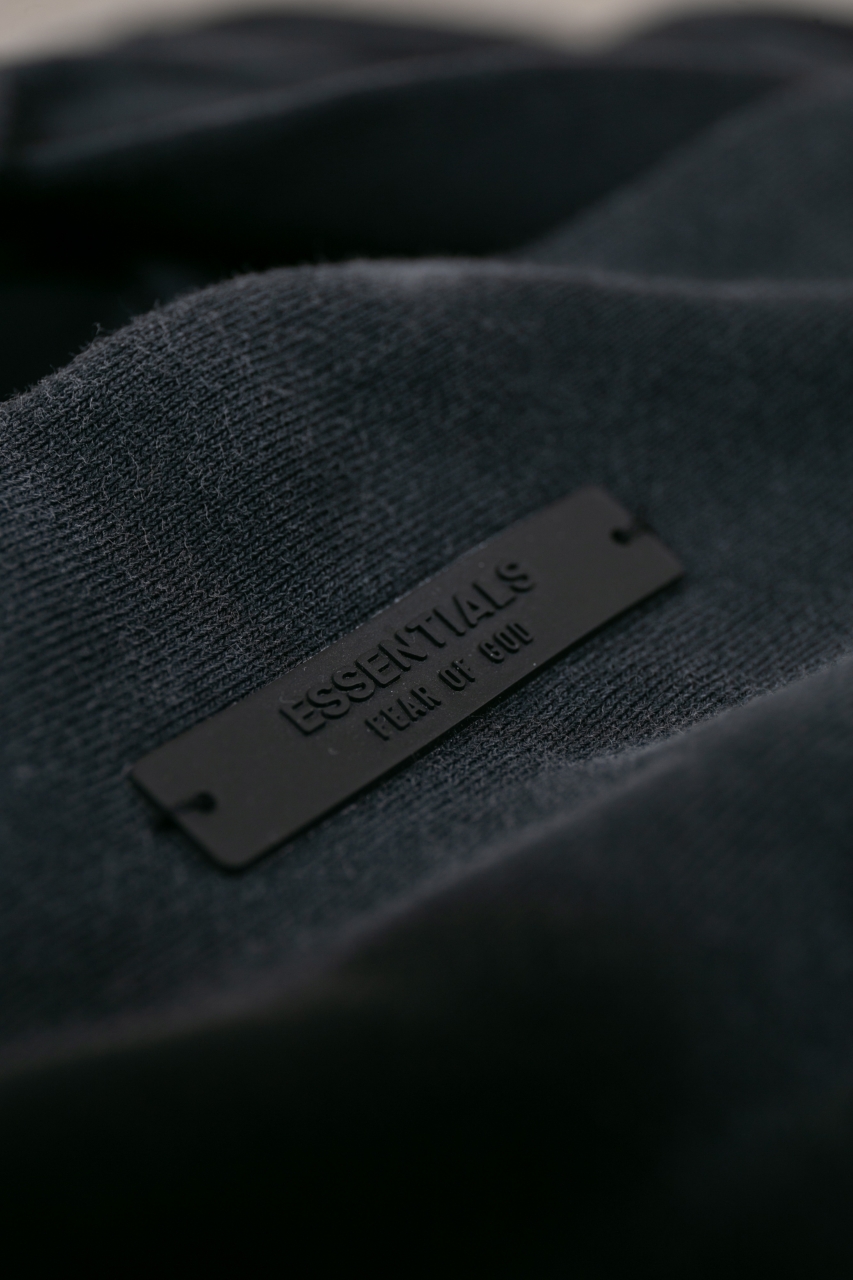 Fear of God FOG Essentials Eighth Collection Logo Print Cotton Hoodie 7 windows1756422146997 1262660926983819294