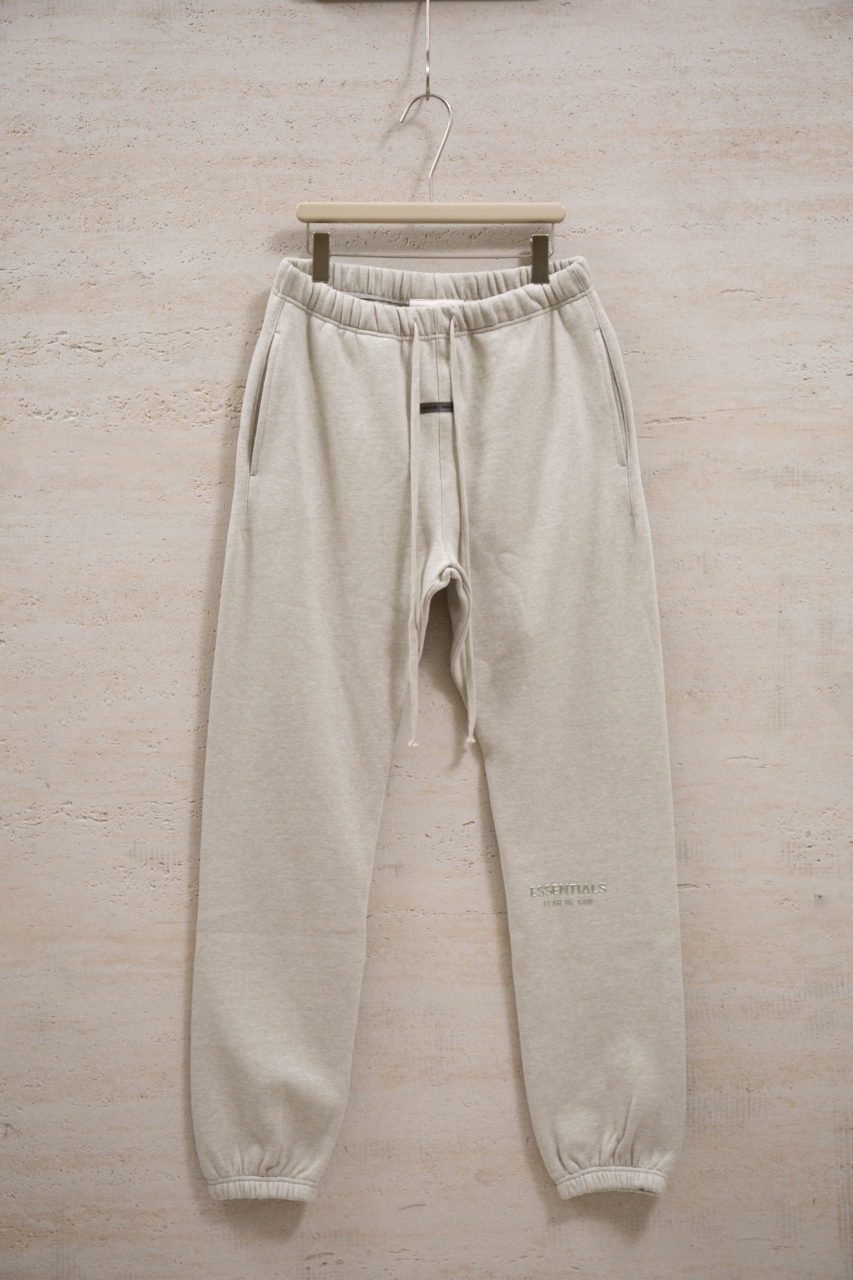 Fear Of God Essentials Fleece Lounge Pants Ninth Collection Metal Logo 1 windows1756422428500 674130665271408685