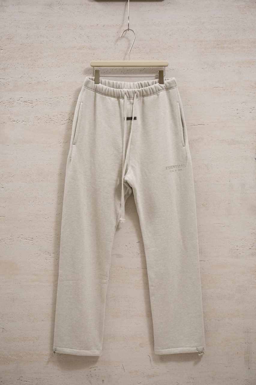 Fear of God Essentials Straight Leg Drawstring Sweatpants - Relaxed Fit 2 windows1756422710856 172487106968406322