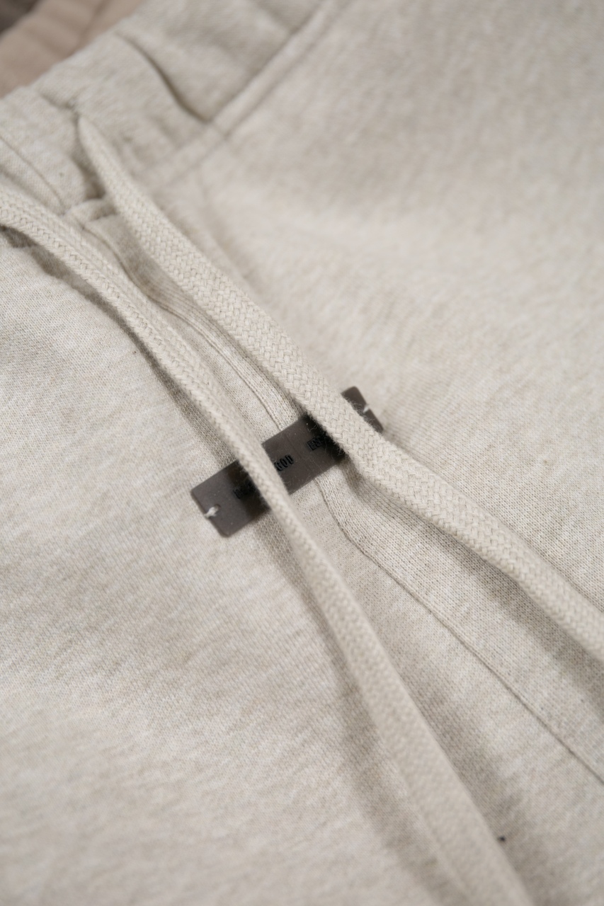 Fear of God Essentials Straight Leg Drawstring Sweatpants - Relaxed Fit 7 windows1756422711662 1148873941 1021742316