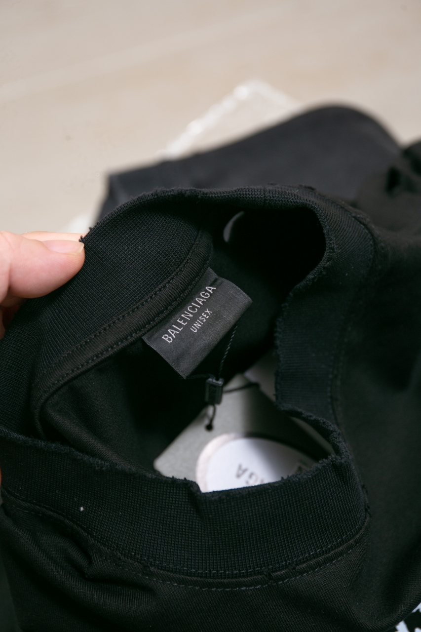 Balenciaga Gothic Logo Distressed Long Sleeve T-Shirt - Unisex 6 windows1756825737312 19248586482045922111