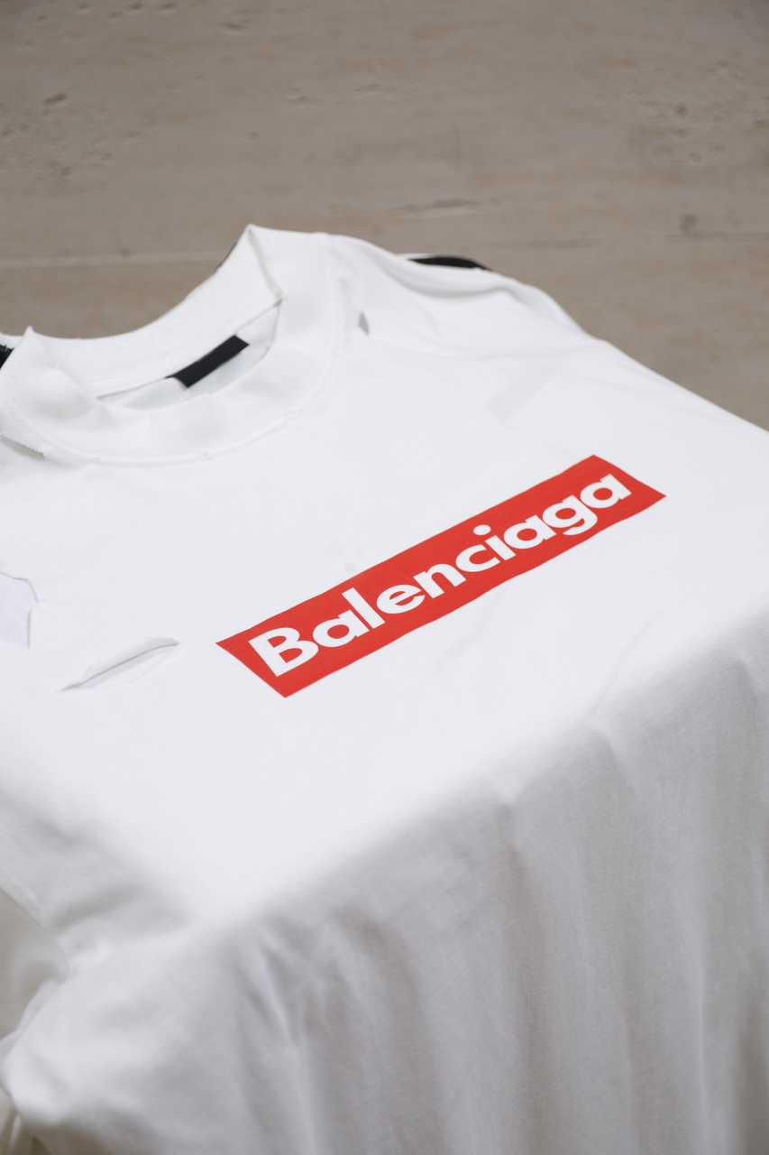 Balenciaga White Long Sleeve Distressed T-Shirt with Logo 4 windows1756825789189 1172280035620110514