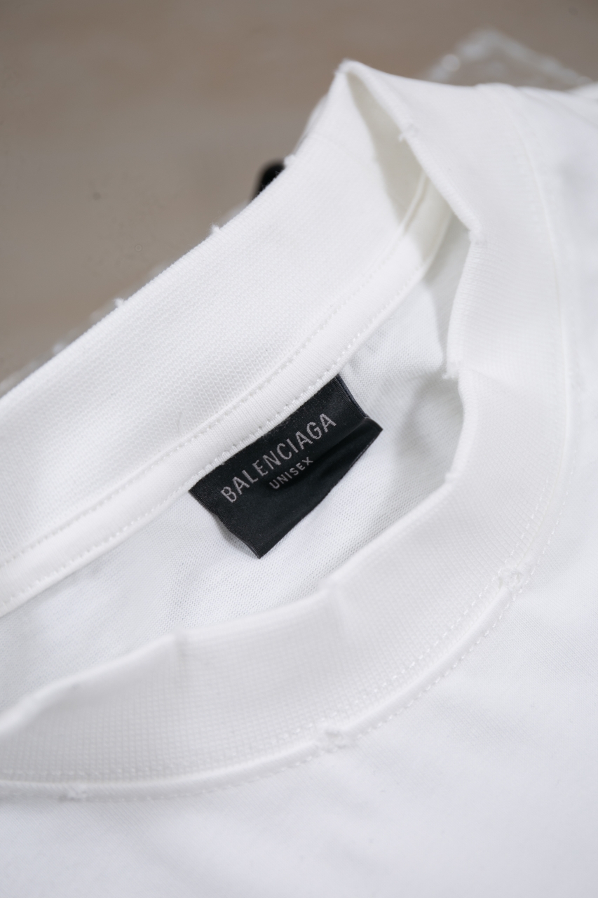 Balenciaga White Long Sleeve Distressed T-Shirt with Logo 5 windows1756825789226 15914360721701839693