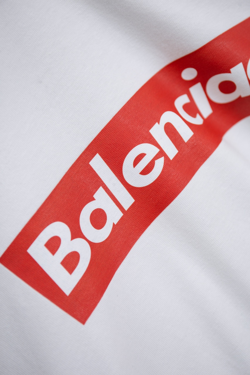 Balenciaga White Long Sleeve Distressed T-Shirt with Logo 6 windows1756825789395 128467671052877200