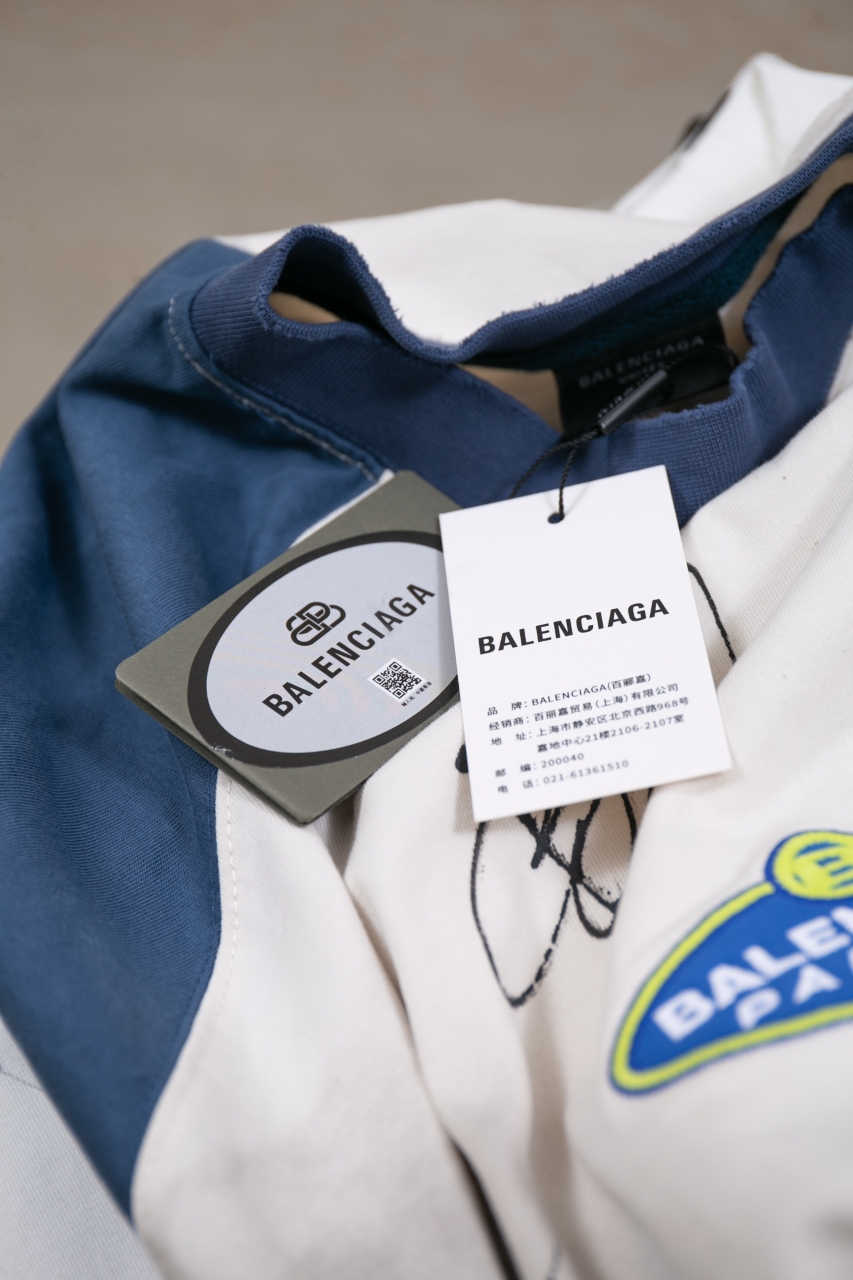 Balenciaga Hand-Drawn Signature Short Sleeve T-Shirt - Crew Neck, Blue and White 10 windows1756825897223 14495570381418228621