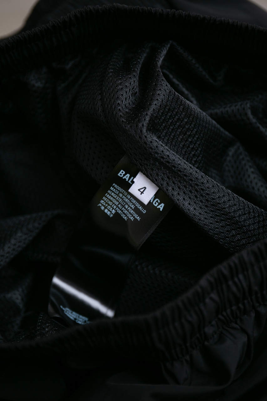 Balenciaga x Lamborghini Black Sport Pants Fall 25 Oversized Unisex 8 windows1757687237433 1437328438 1152856293
