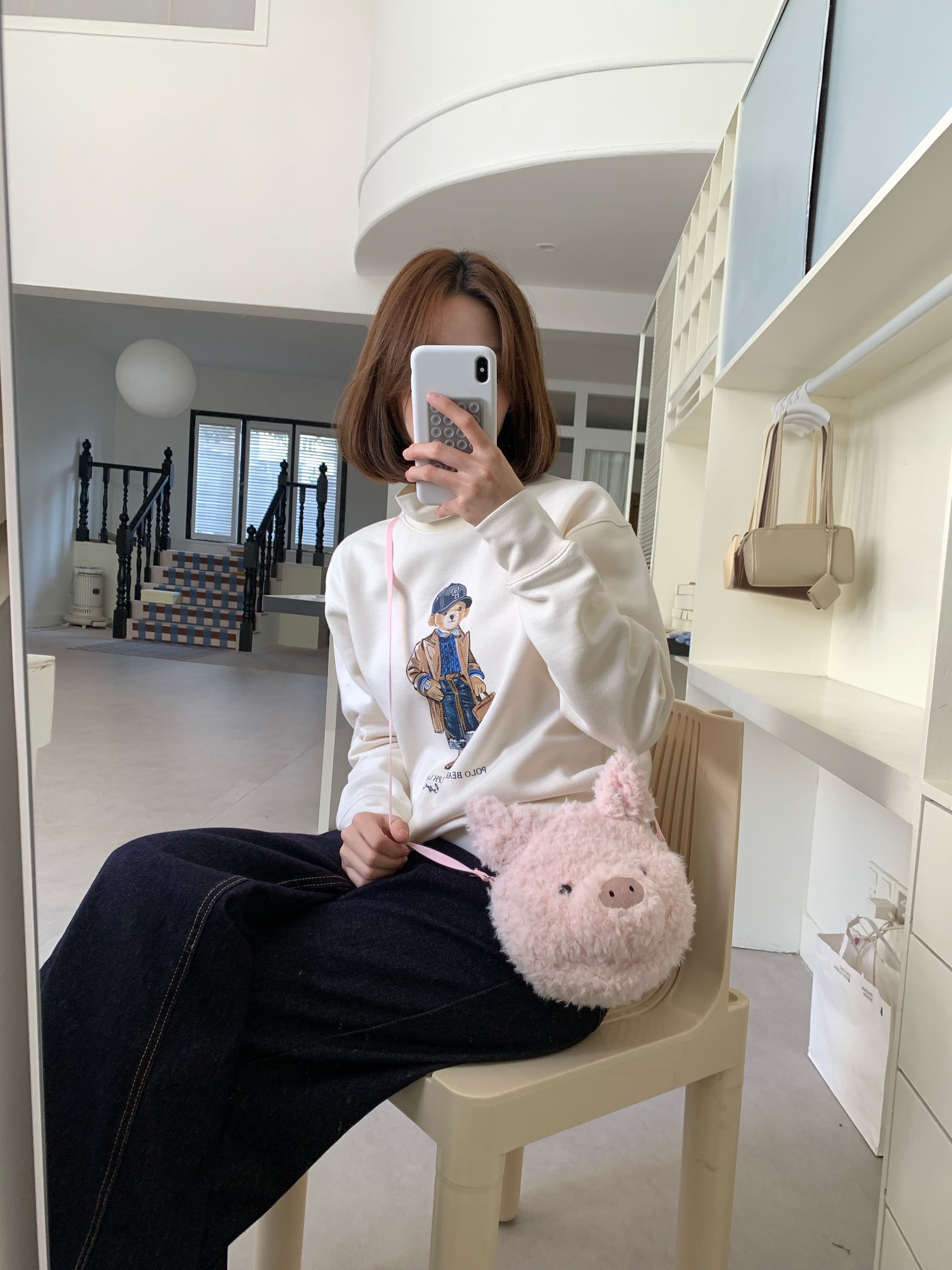 NO:810067,Shoulder bags, crossbody bags, and doll bags are perfect for pairing with sweatshirts these days!  , trendy department store Jellycat doll, shoulder bags, satchels, crossbody bags, hoodie, sweatshirts19860909单肩包 斜挎包 玩偶包最近搭配卫衣再合适不过了！,潮品百货Jellycat公仔,shoulder bags,satchels,crossbody bags,hoodie,sweatshirts,accessory