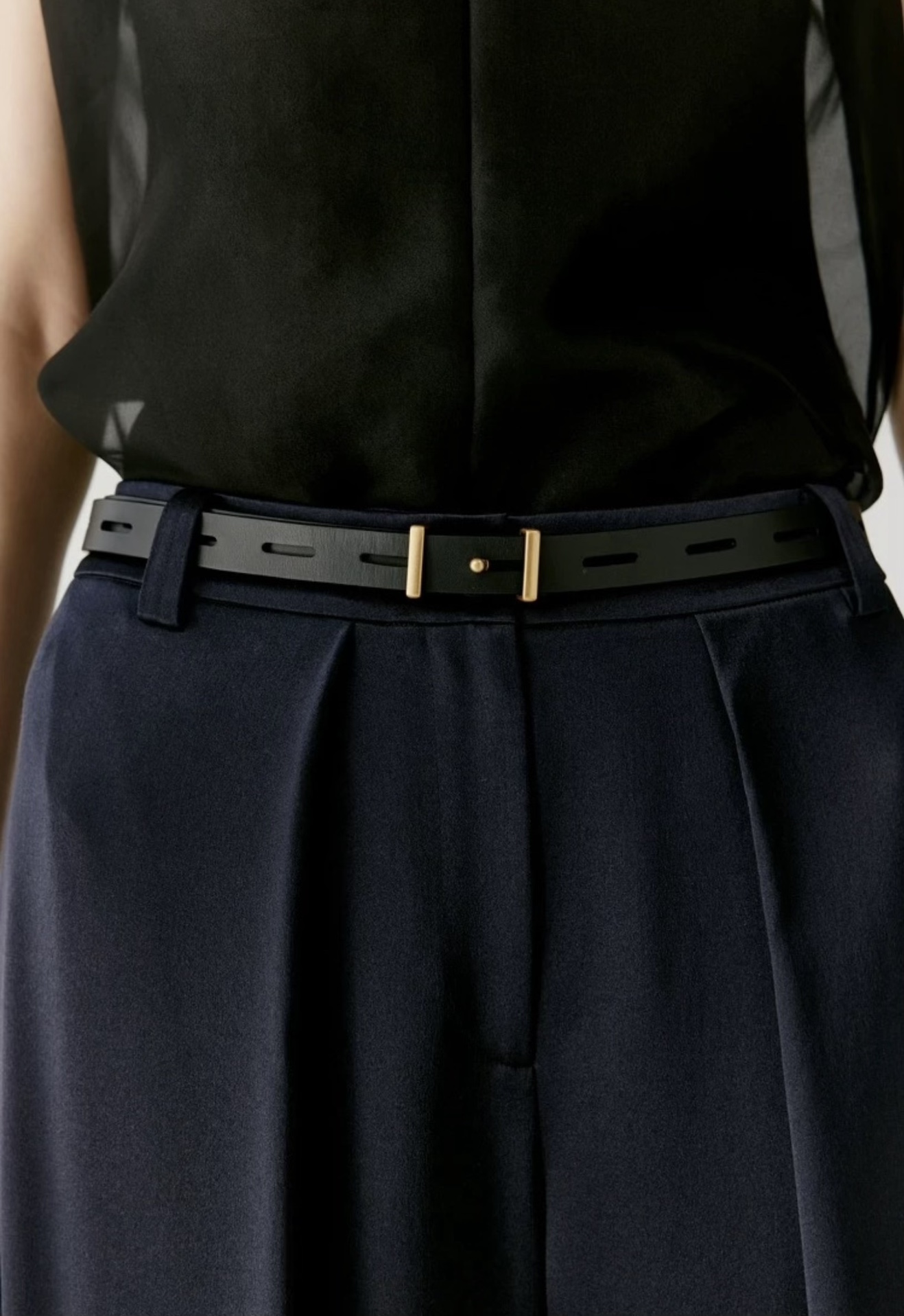 ICICLE Classic Calfskin Leather Belt - Comprehensive 2