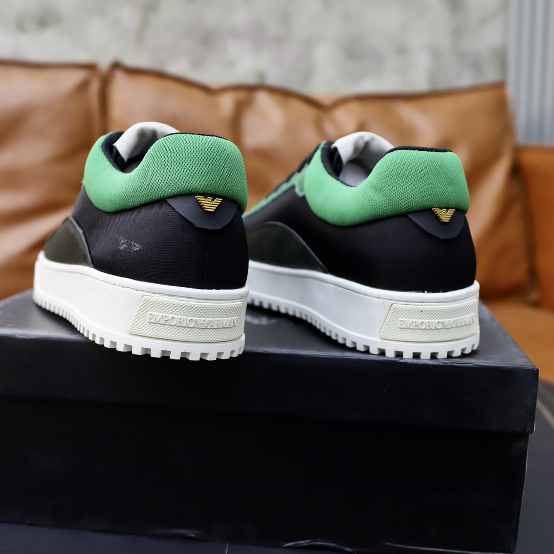 Precio de fábrica: Marca: Armani ARM NI código estándar: 38-44 (45 personalizado) Grado: el mismo si
