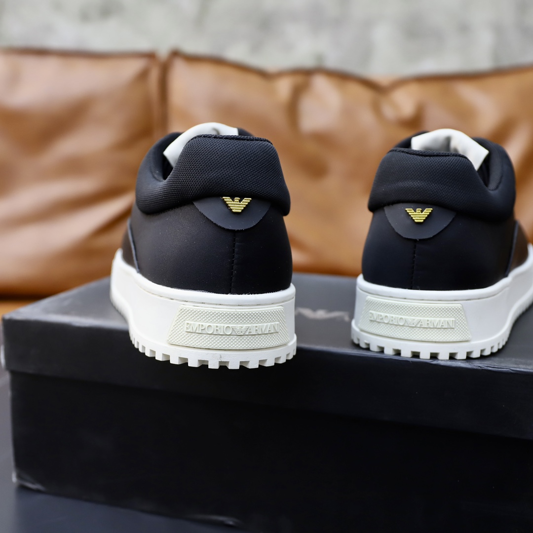 Precio de fábrica: Marca: Armani ARM NI código estándar: 38-44 (45 personalizado) Grado: el mismo si