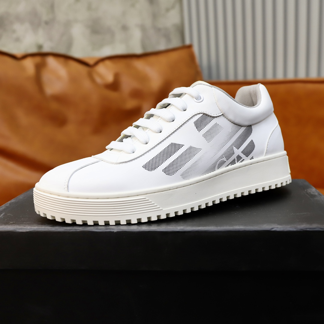 Precio de fábrica: Marca: Armani ARM NI código estándar: 38-44 (45 personalizado) Grado: el mismo si
