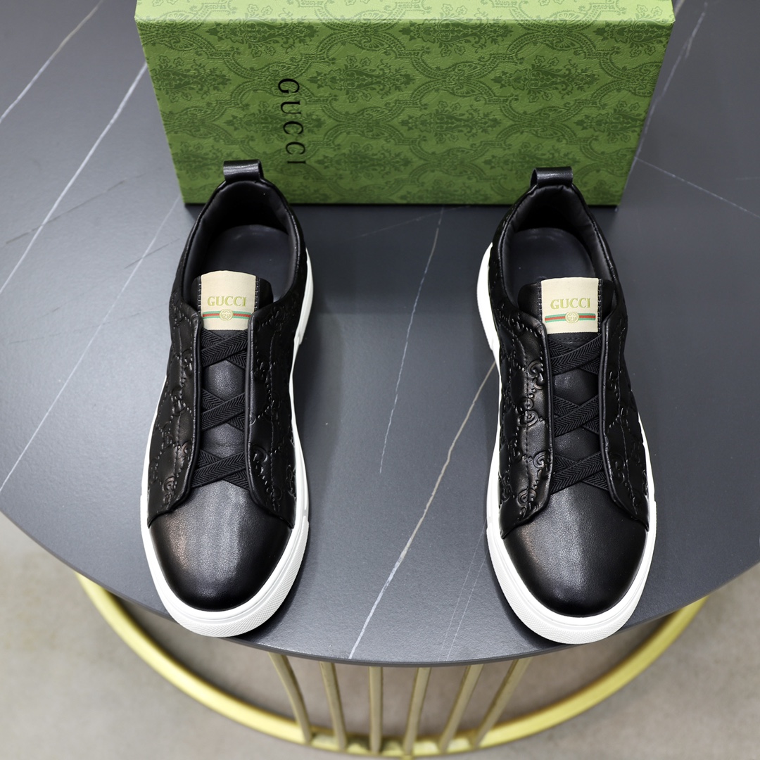 Gucci Men's Black Leather Ace Sneakers - Stylish and Comfortable
