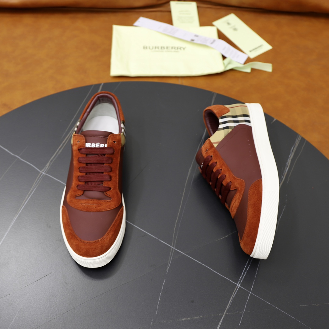 Precio de fábrica:Zapatillas slip-on bajas clásicas de piel de vaca [Burberry]Piel de vaca importada