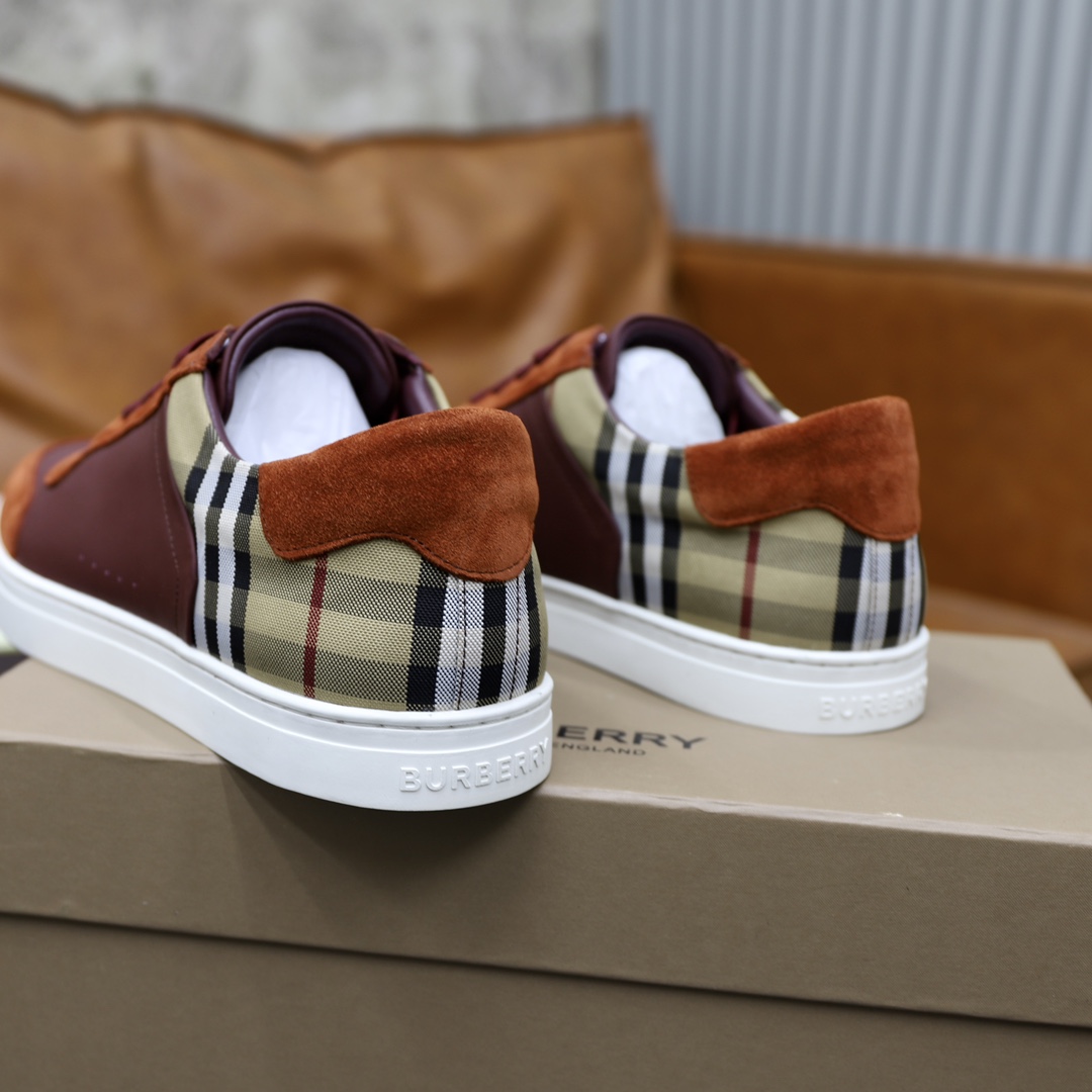 Precio de fábrica:Zapatillas slip-on bajas clásicas de piel de vaca [Burberry]Piel de vaca importada
