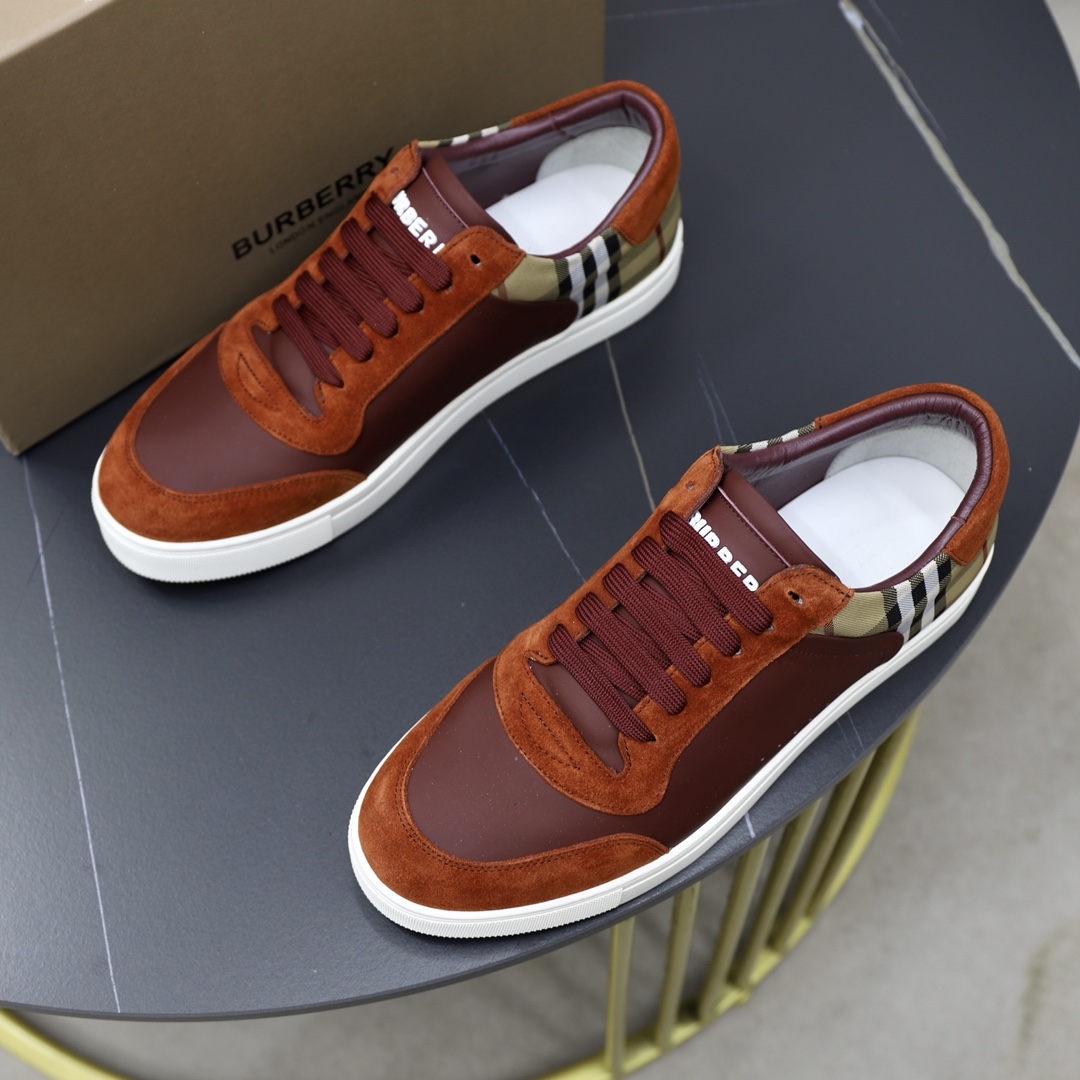 Precio de fábrica:Zapatillas slip-on bajas clásicas de piel de vaca [Burberry]Piel de vaca importada