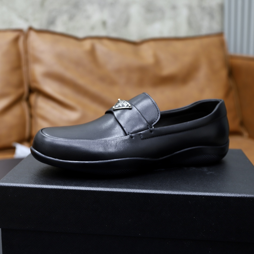 Prada Men's Leather Loafers - Classic Style, Comfortable Fit, Sizes 38-44 5 i1724688426 5332 4