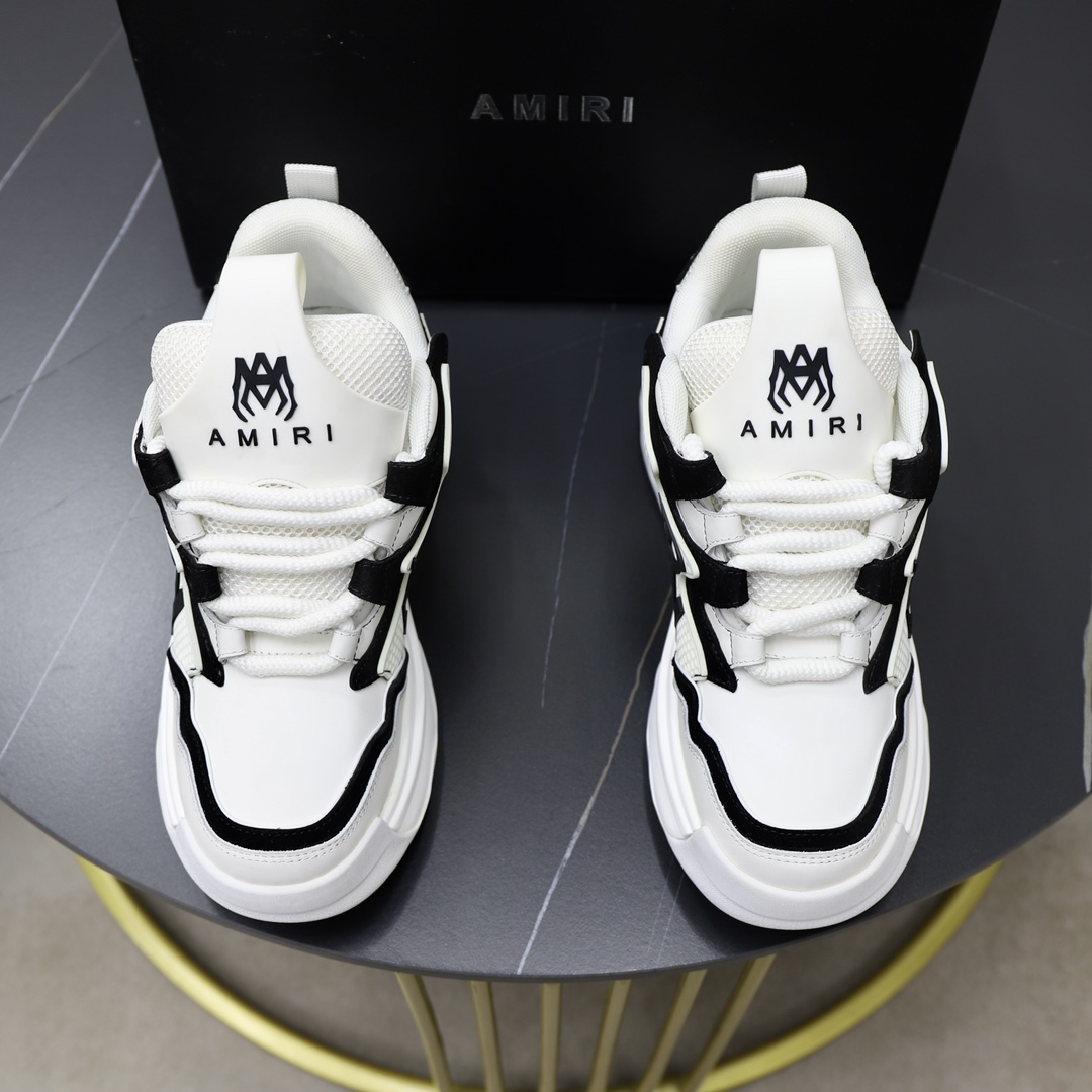 NO:271083,Original single quality Emile's hottest casual fashion leader. Exclusive version of the high street trend brand from Los Angeles, with many celebrity internet celebrities same style, Chinese new rapper Xiaobai Gali, Wang Yibo, Yang Mi and other internet celebrity bloggers compete for their feet, 1's shoe shape with three-dimensional side fabric: original custom-made top layer cowhide, all pure handmade oil edge craft, inner lining is the same as original: exclusive customization of the same level inner lining (unsurpassed) foot pad: original molding injection molding integrated insole comfortable and not tired from feet Outsole: original factory molding Original outsole Size: 38-46 (45, 46 customized), cowhide19860909原单品质 埃米尔爆款休闲时尚领头羊.来自洛杉矶的高街潮牌独家爆版,众多明星网红同款,中国新说唱歌手小白gali 王一博 杨幂等网红博主争夺上脚,1的鞋型侧面立体 面料:原版定做头层牛皮全纯手工油边工艺 内里同原版:独家定制同级内里 (无法超越) 垫脚:原版开模注塑成型一体鞋垫舒适不累脚 大底:原工厂开模 原版大底 码数:38-46（45、46订做）,,cowhide,Men's shoes