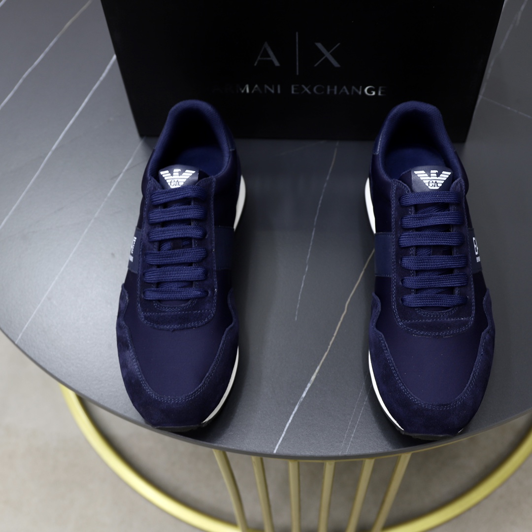 P: Marca: Armani ARM NI código estándar: 39-44 (38, 45 personalizado) Grado: el mismo sitio web ofic