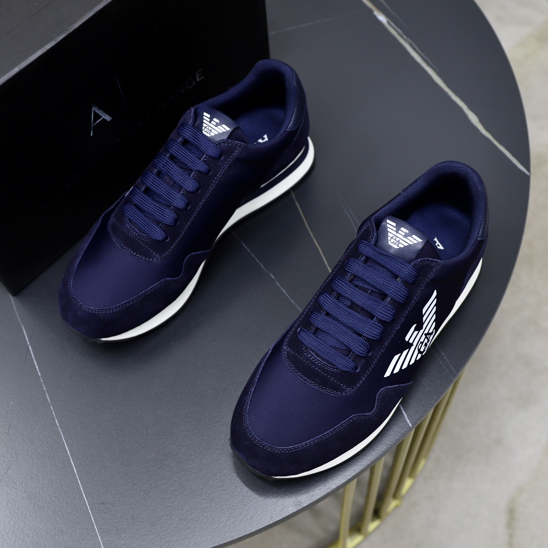 P: Marca: Armani ARM NI código estándar: 39-44 (38, 45 personalizado) Grado: el mismo sitio web ofic