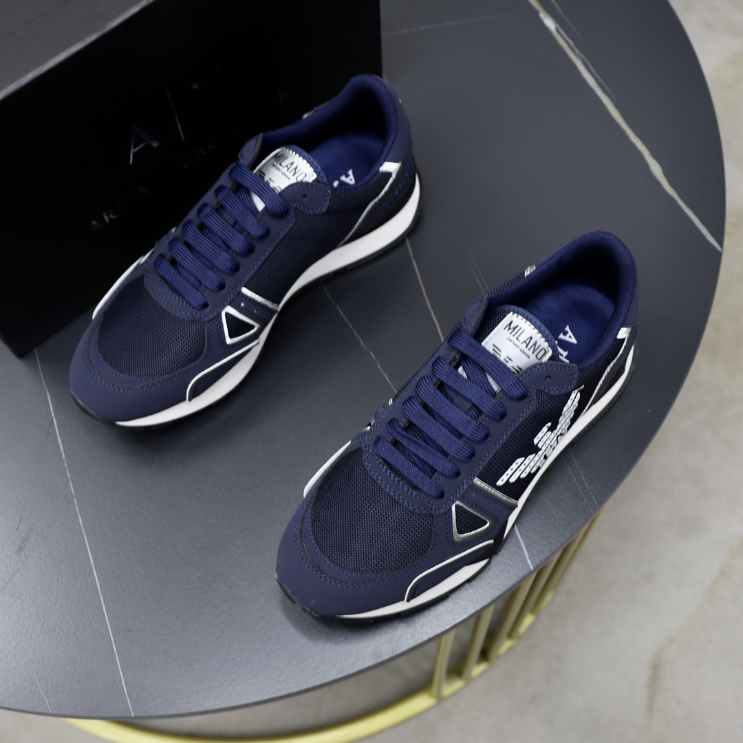 P: Marca: Armani ARM NI código estándar: 39-44 (38, 45 personalizado) Grado: el mismo sitio web ofic