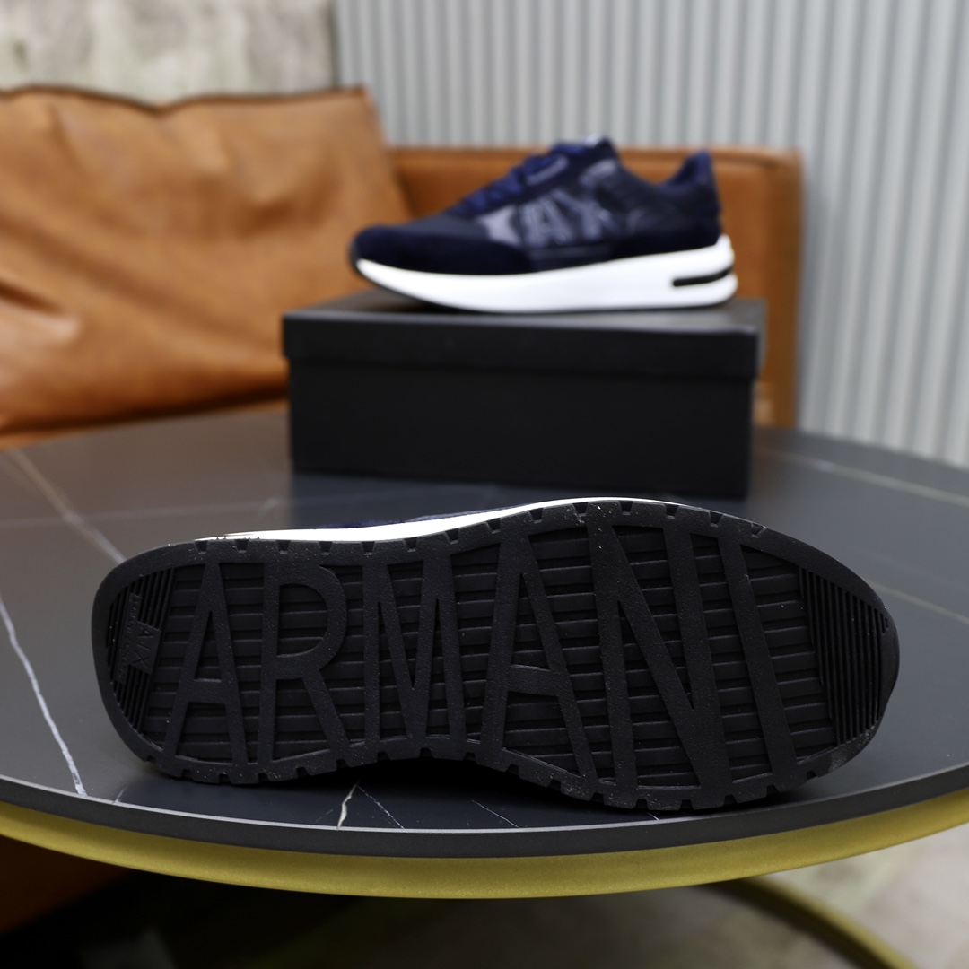 P: Marca: Armani ARM NI código estándar: 39-44 (38, 45 personalizado) Grado: el mismo sitio web ofic