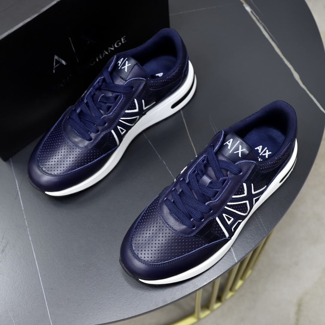 P: Marca: Armani ARM NI código estándar: 39-44 (38, 45 personalizado) Grado: el mismo sitio web ofic