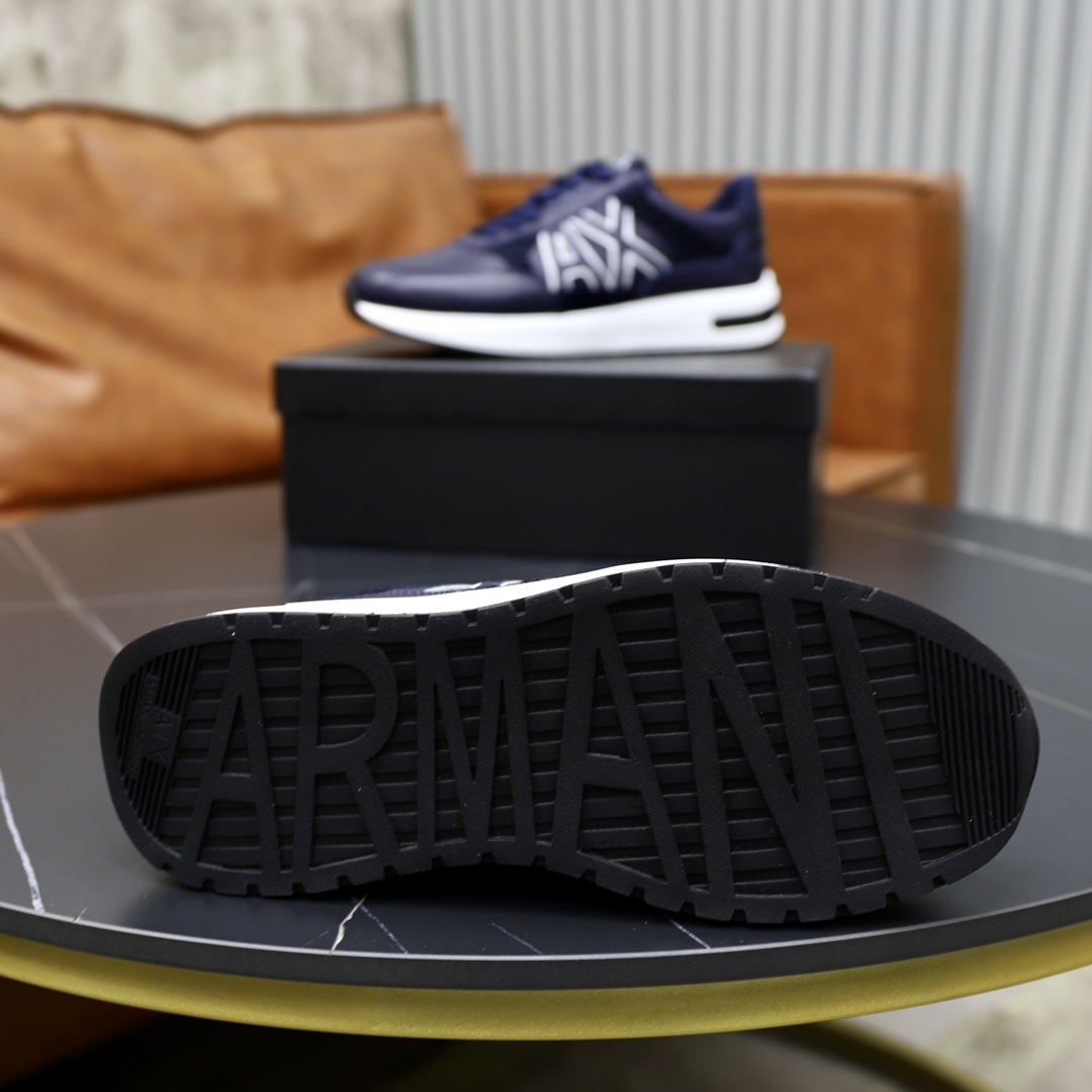 P: Marca: Armani ARM NI código estándar: 39-44 (38, 45 personalizado) Grado: el mismo sitio web ofic